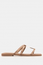 Бежово-Тъмно